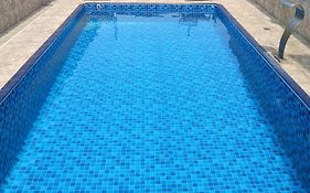 600 metros da praia piscina e churras 3 vagas